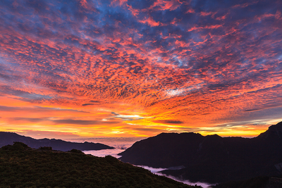 011-12_張李傳_霞光日出