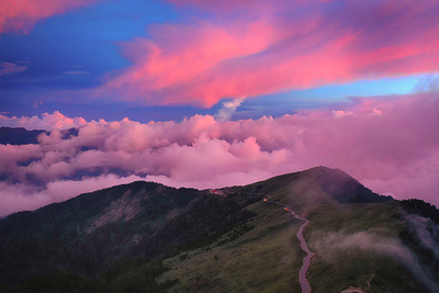 026-19_翁宗憲_合歡山三連峰雲海